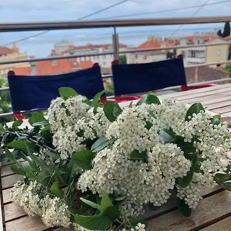 Almare Apartamento *